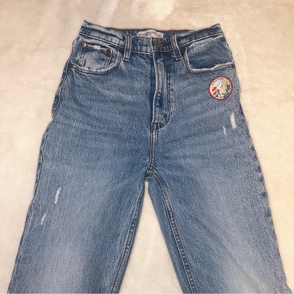 Abercrombie & Fitch High Rise Distressed Patch Straight Leg Denim Jeans Size 24 - Picture 4 of 13